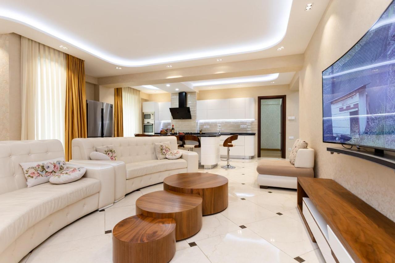 Central Cozy 3Bd-2Bath Apartment Tbilisi Eksteriør billede