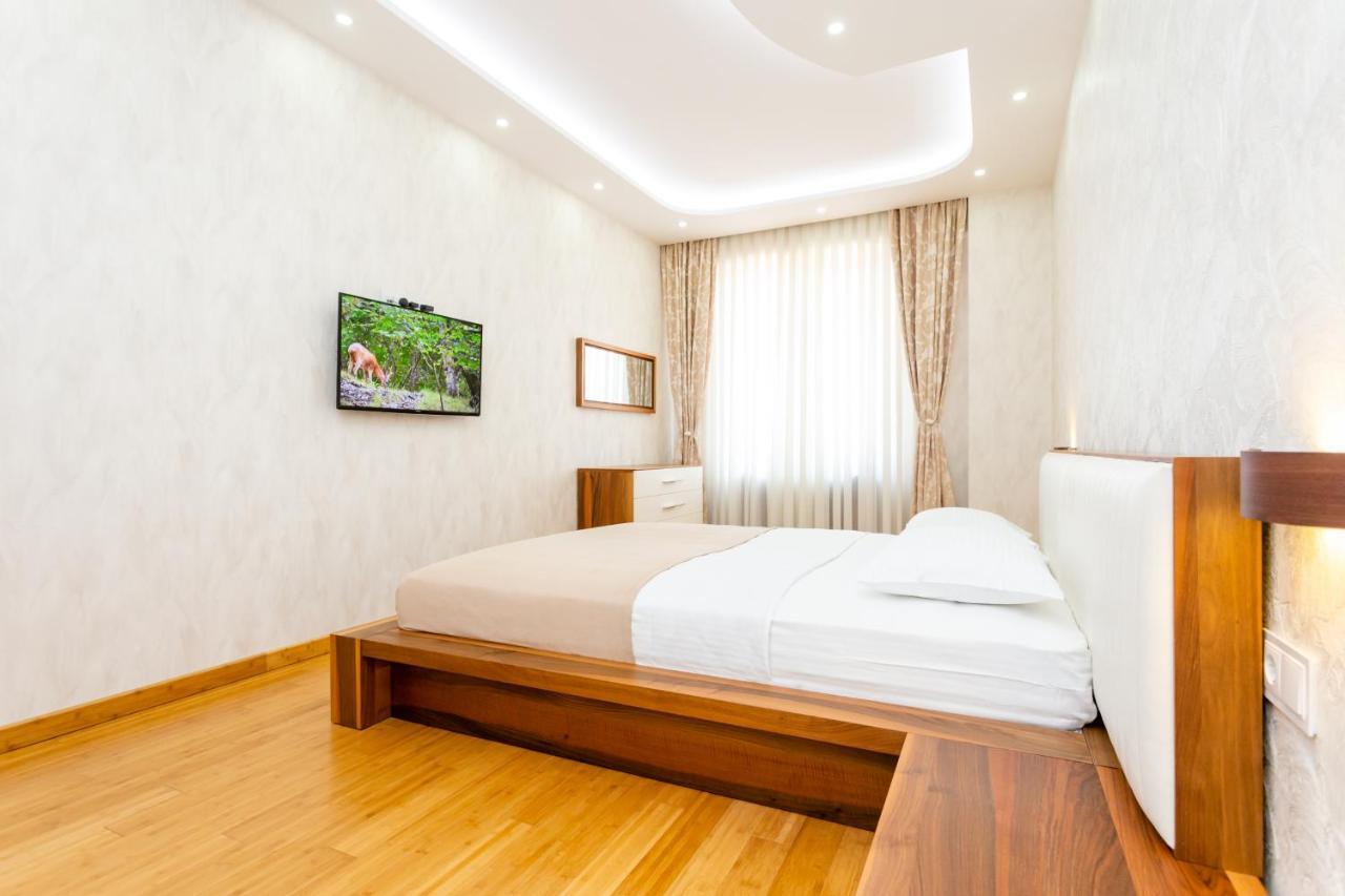 Central Cozy 3Bd-2Bath Apartment Tbilisi Eksteriør billede