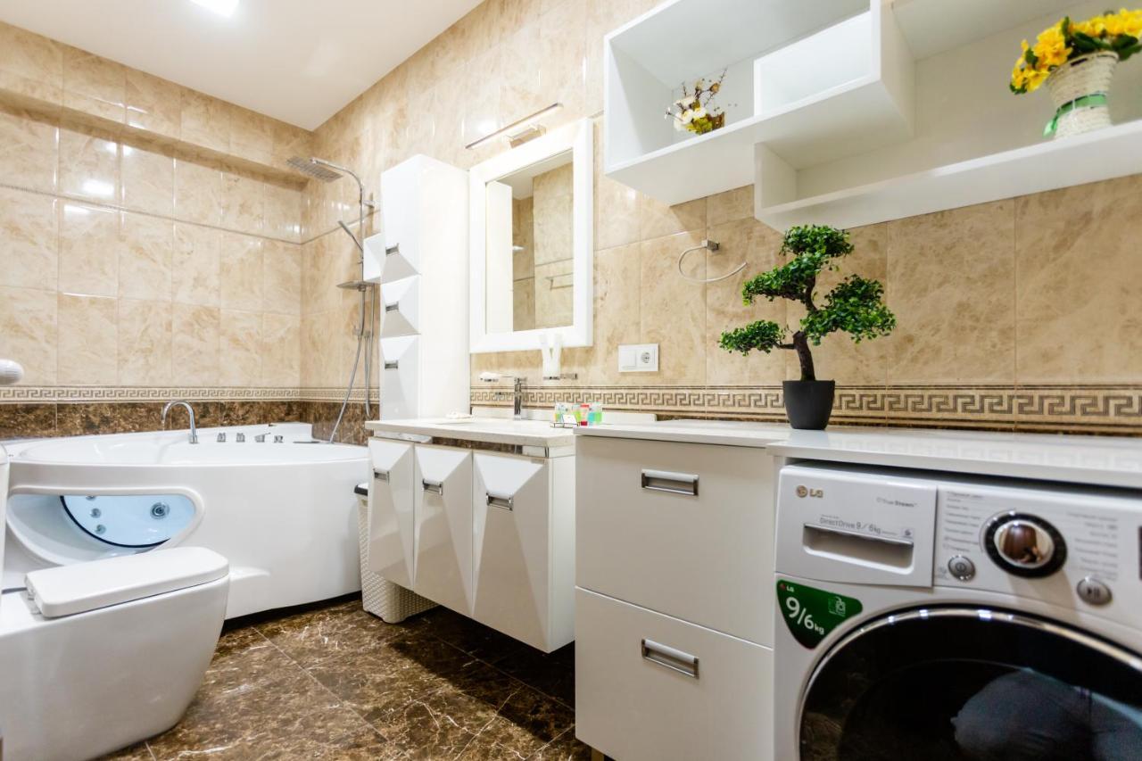 Central Cozy 3Bd-2Bath Apartment Tbilisi Eksteriør billede